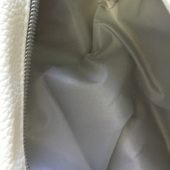 SKII White Cosmetic Bag - Picture 5 of 8